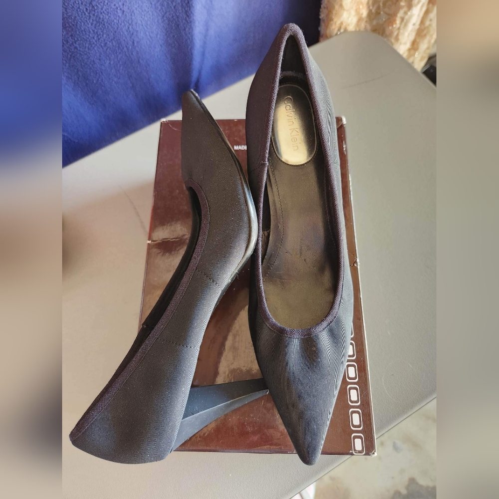 Black Calvin Klein pumps, size 8.5